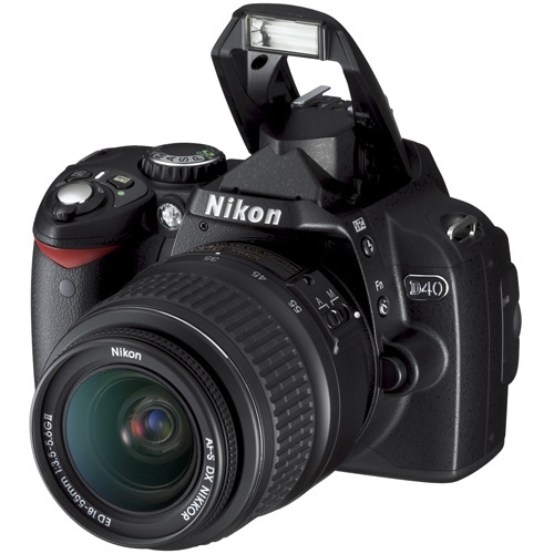 Le Nikon D40 a t dvelopp par Nikon pour attaquer les bridges en proposant pour une some trs basse un appareil avec une excelente qualit d'image